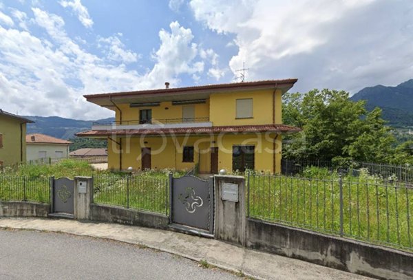 appartamento in vendita a Locatello