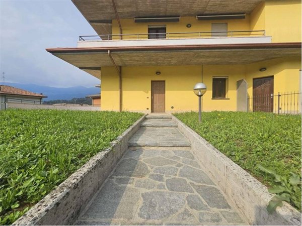 appartamento in vendita a Locatello