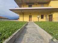 appartamento in vendita a Locatello