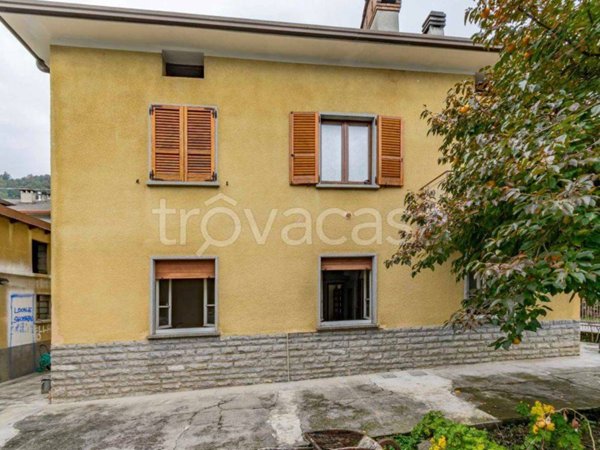 appartamento in vendita a Locatello