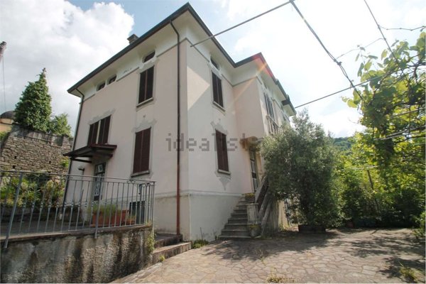 casa indipendente in vendita a Locatello