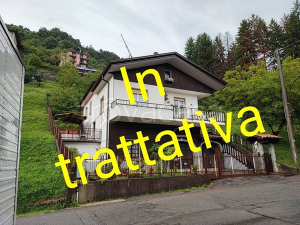 casa indipendente in vendita a Locatello