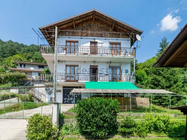 casa indipendente in vendita a Locatello