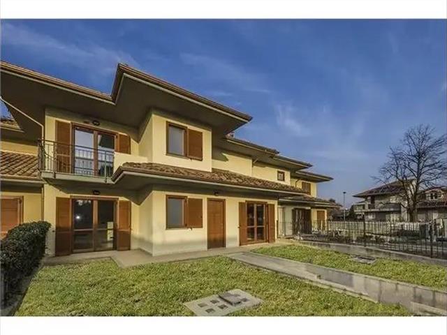 casa indipendente in vendita ad Alpignano