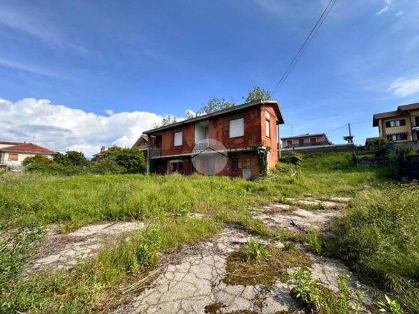 casa indipendente in vendita ad Alpignano