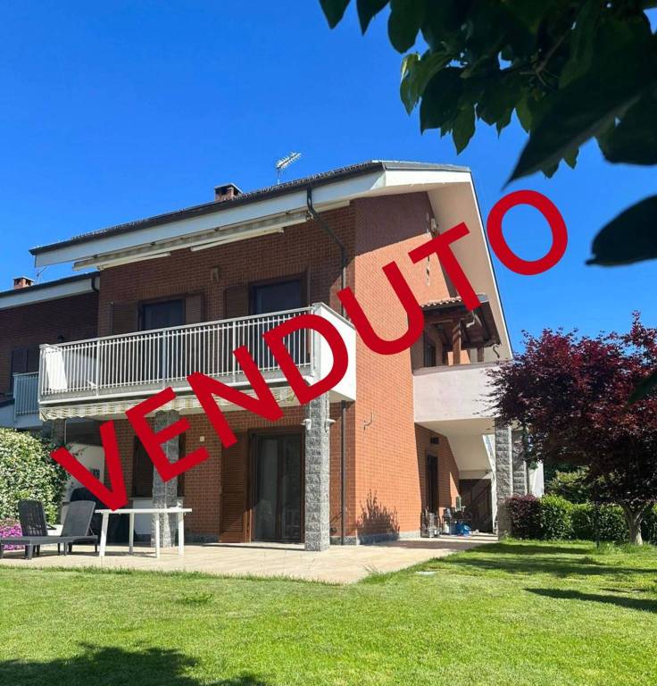 casa indipendente in vendita ad Alpignano