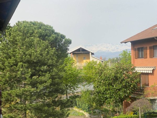 casa indipendente in vendita ad Alpignano