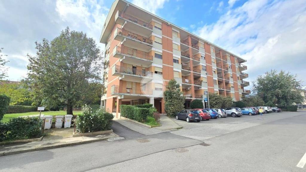 locale di sgombero in vendita ad Alpignano