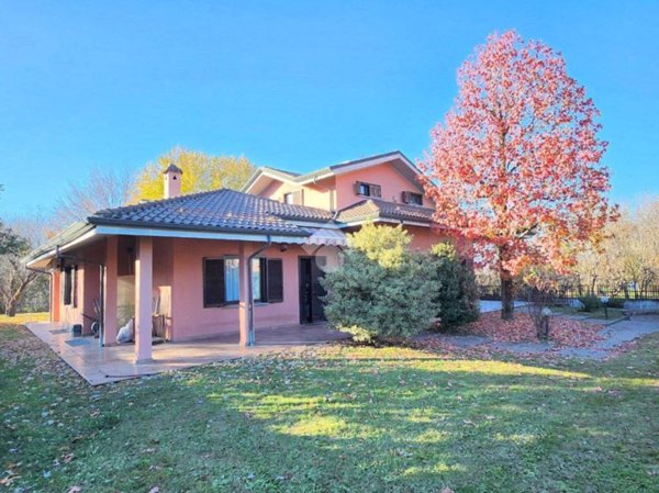 casa indipendente in vendita ad Alpignano