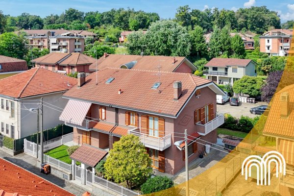 casa indipendente in vendita ad Alpignano