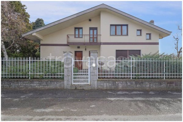 casa indipendente in vendita ad Alpignano