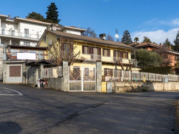 casa indipendente in vendita ad Alpignano