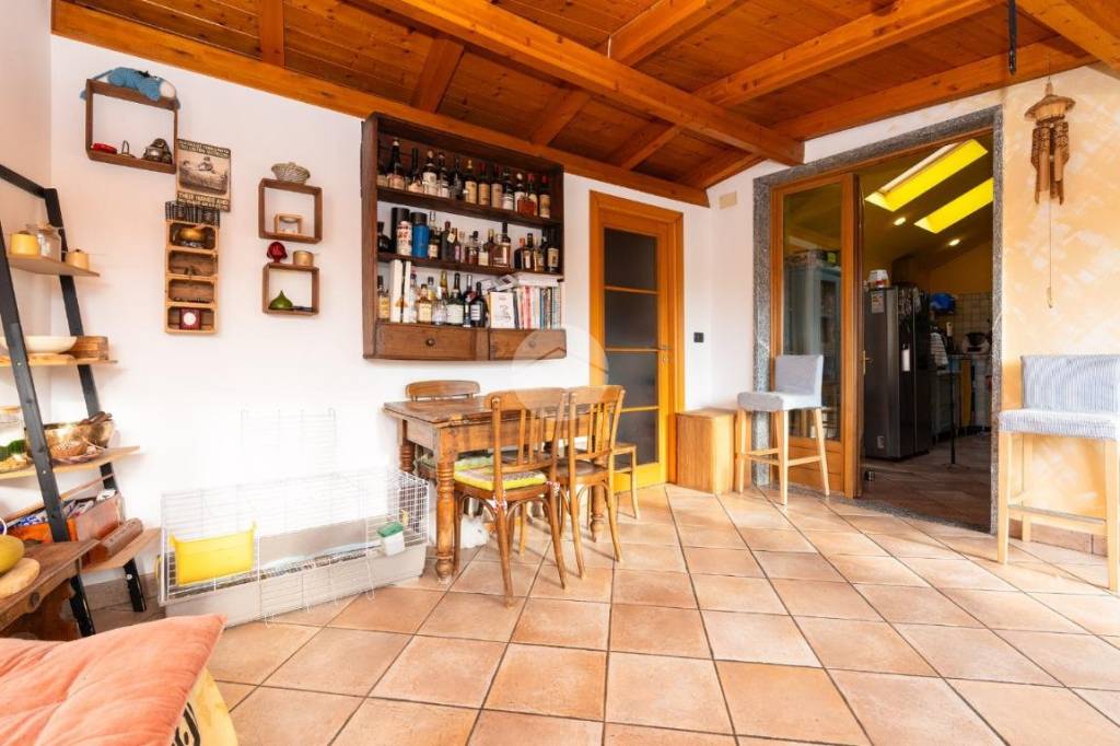 casa indipendente in vendita ad Alpignano