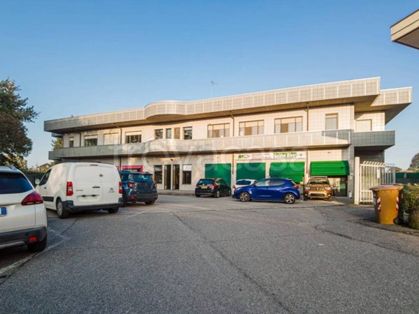 locale commerciale in vendita ad Alpignano