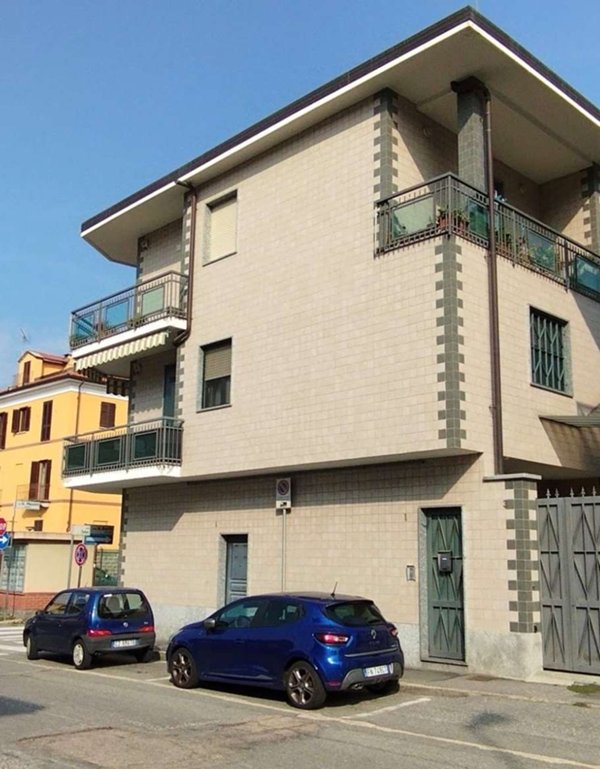 negozio in vendita ad Alpignano