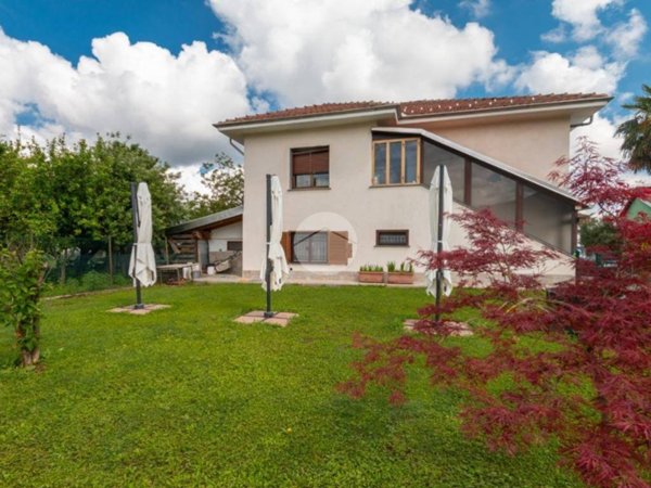 casa indipendente in vendita ad Alpignano