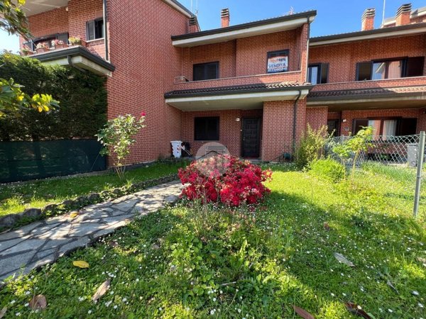 casa indipendente in vendita ad Alpignano