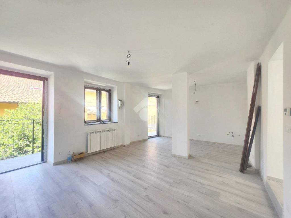 casa indipendente in vendita ad Alpignano