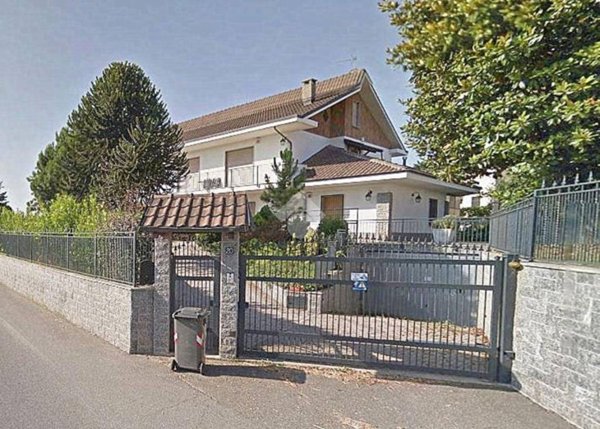 casa indipendente in vendita ad Alpignano
