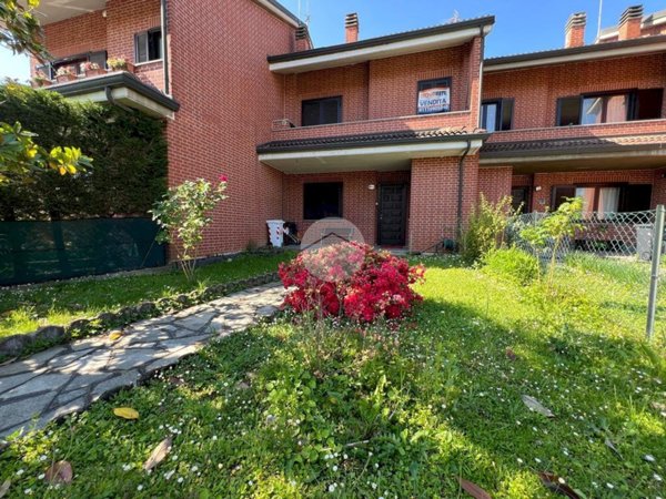 casa indipendente in vendita ad Alpignano