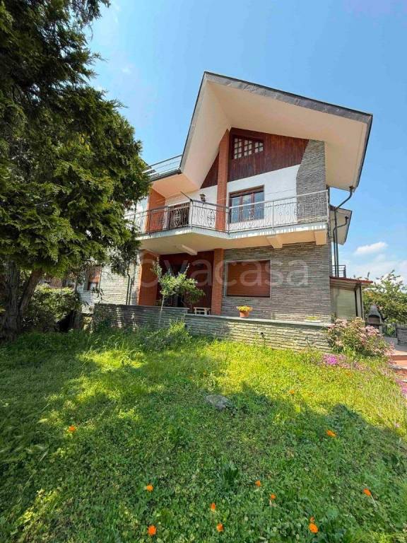 casa indipendente in vendita ad Alpignano