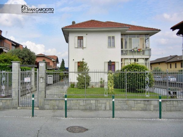 casa indipendente in vendita ad Alpignano