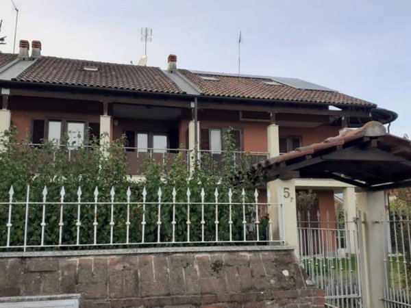 casa indipendente in vendita ad Alpignano