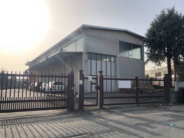 locale commerciale in vendita ad Alpignano