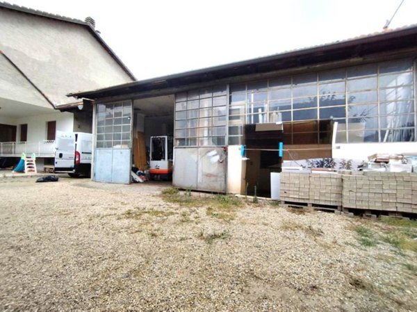 negozio in vendita ad Alpignano