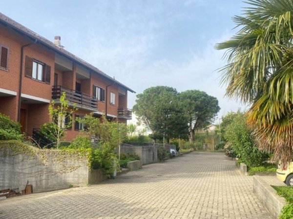 casa indipendente in vendita ad Alpignano
