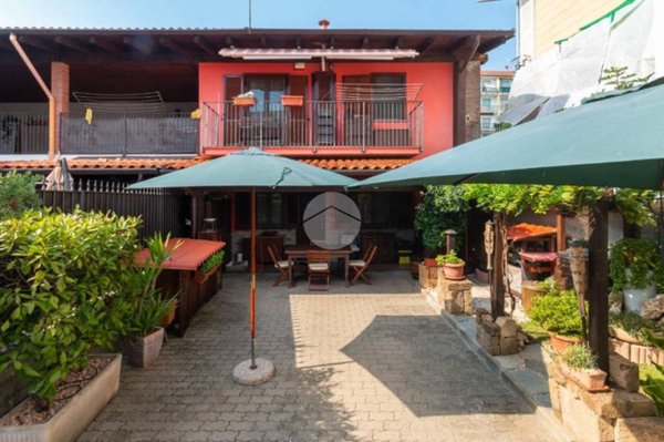 casa indipendente in vendita ad Alpignano