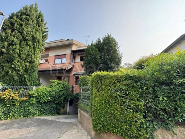 casa indipendente in vendita ad Alpignano