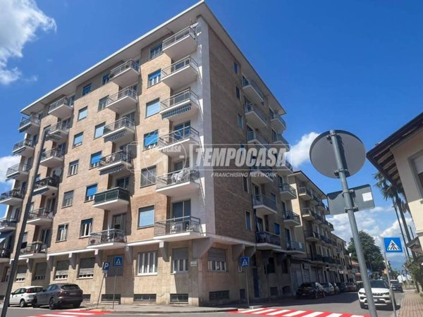 negozio in vendita ad Alpignano