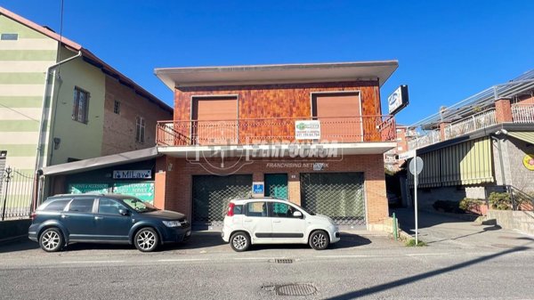 locale commerciale in vendita ad Alpignano