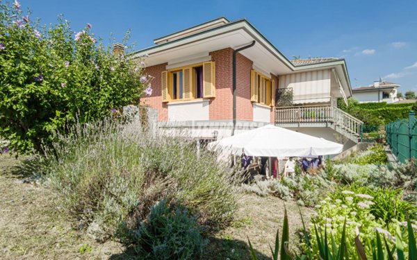 casa indipendente in vendita ad Alpignano