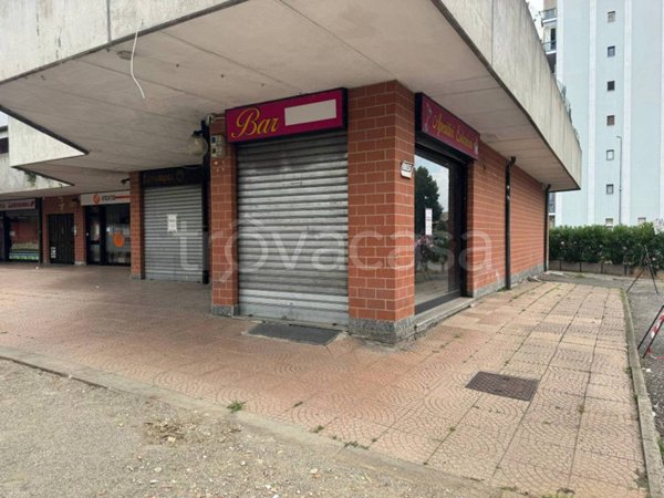 negozio in vendita ad Alpignano