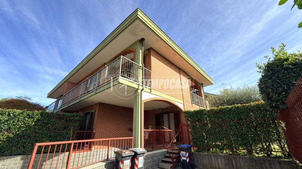 casa indipendente in vendita ad Alpignano