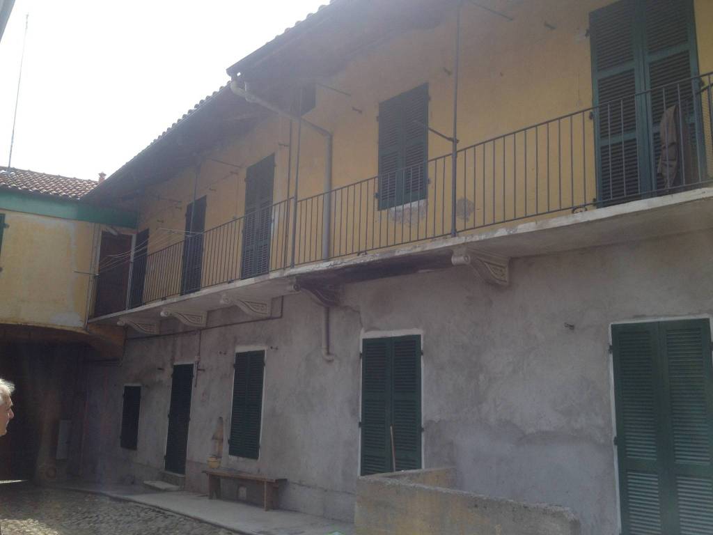 negozio in vendita ad Alpignano