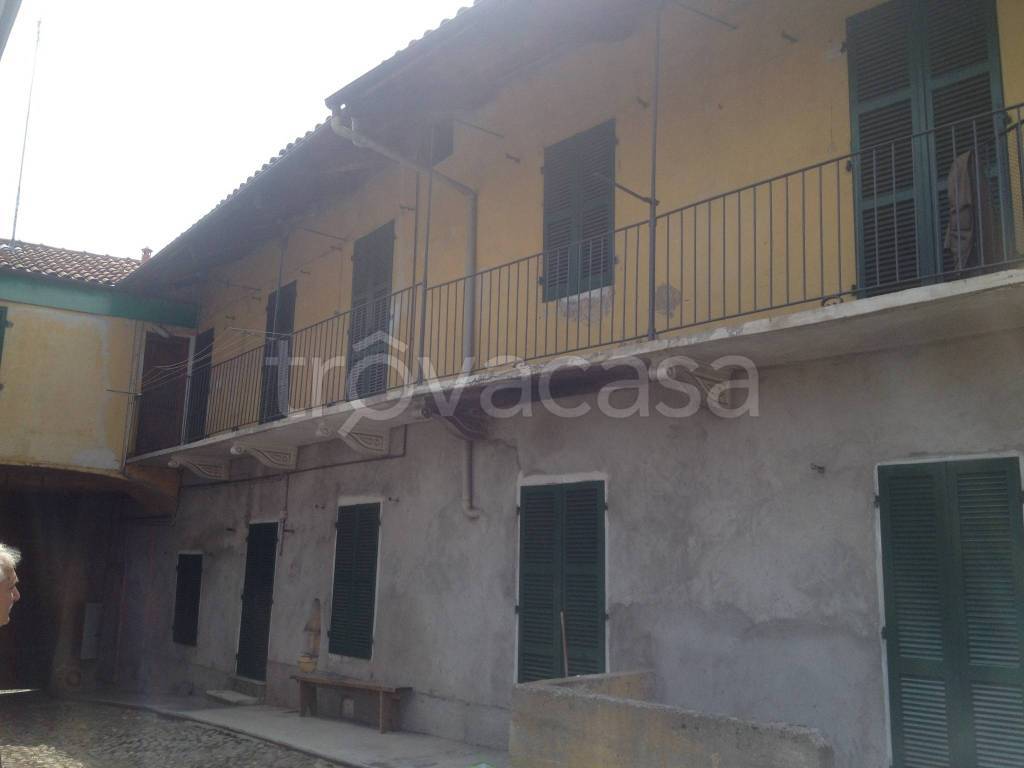 negozio in vendita ad Alpignano