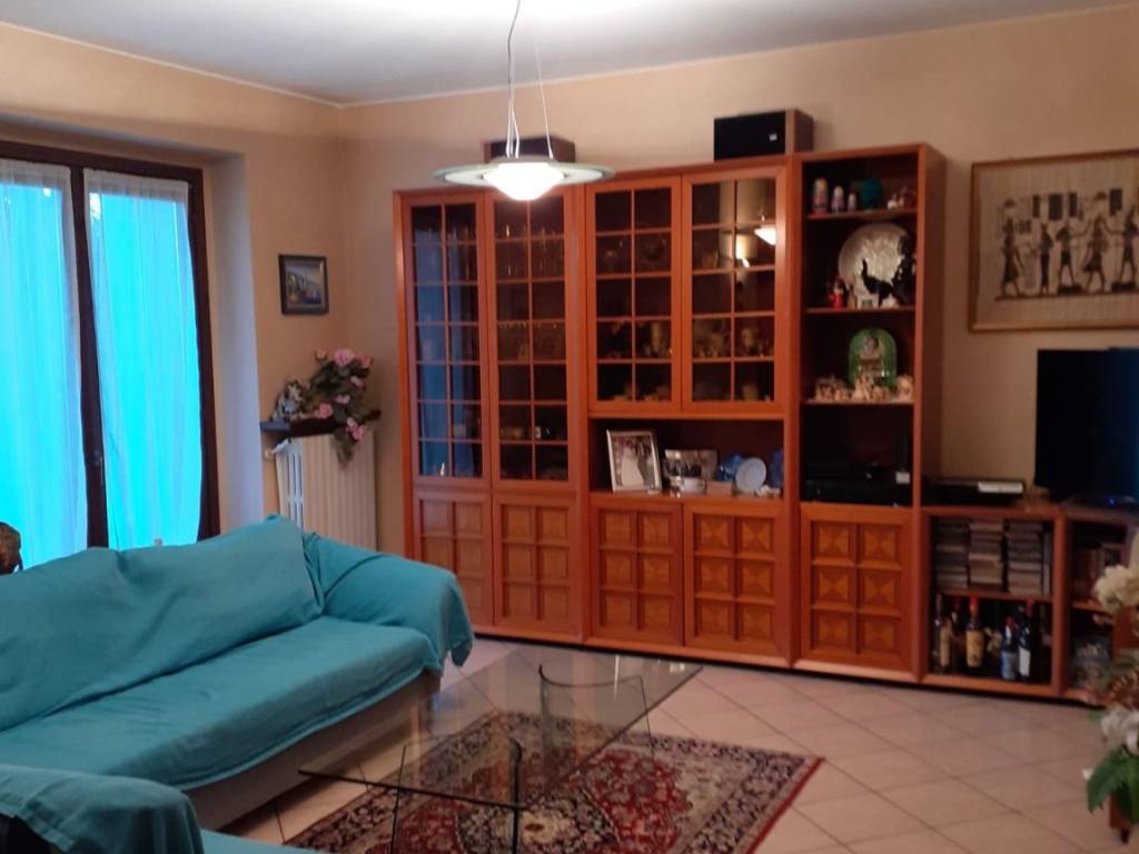 casa indipendente in vendita ad Alpignano