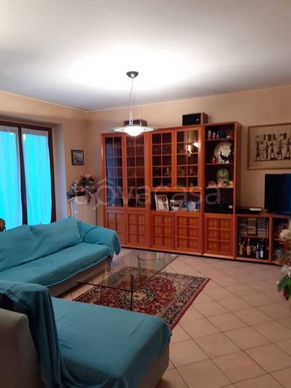 casa indipendente in vendita ad Alpignano