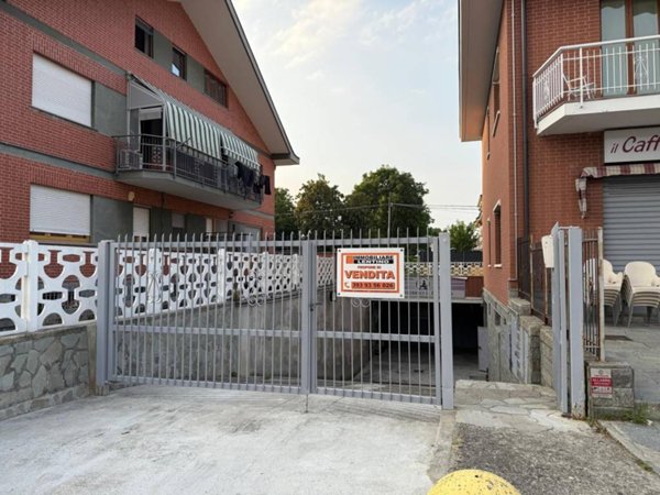 negozio in vendita ad Alpignano