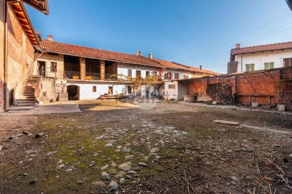 casa indipendente in vendita ad Alpignano