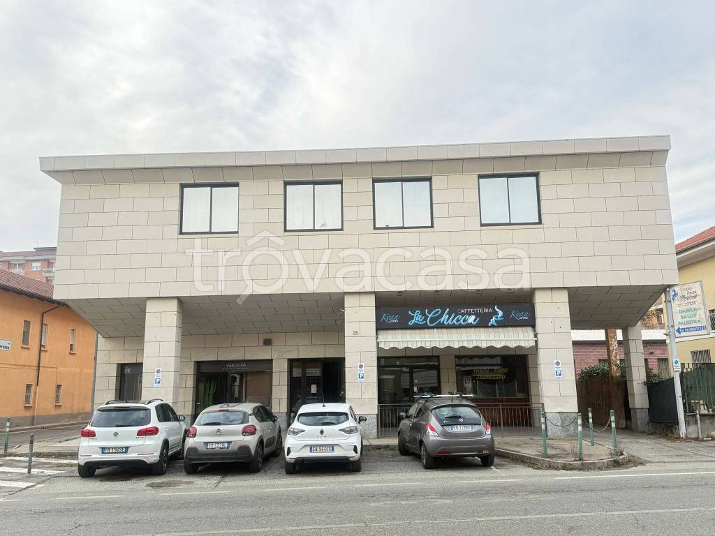 negozio in vendita ad Alpignano