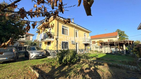 casa indipendente in vendita ad Alpignano