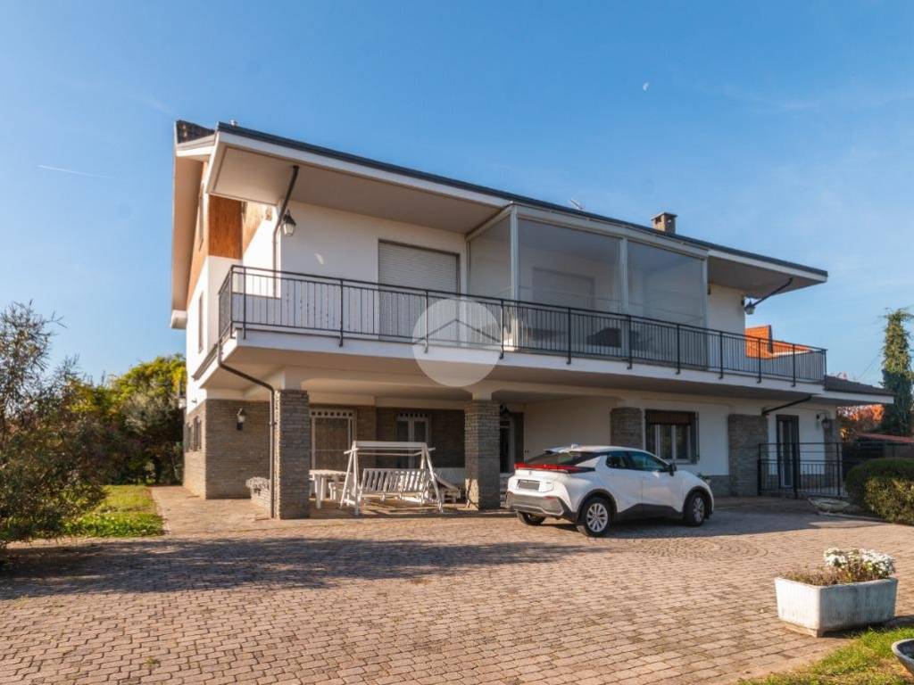 casa indipendente in vendita ad Alpignano