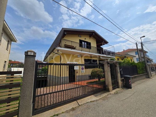 casa indipendente in vendita ad Alpignano