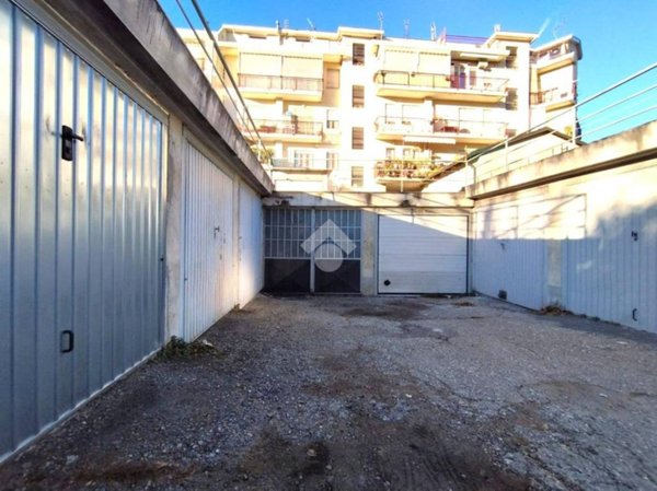 locale commerciale in vendita ad Alpignano