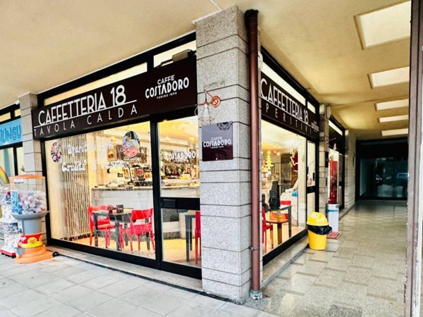 negozio in vendita ad Alpignano