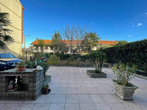 casa indipendente in vendita ad Alpignano